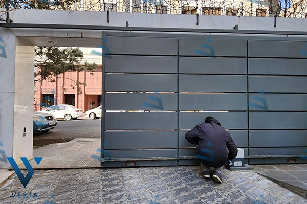 درب کشویی حیاط